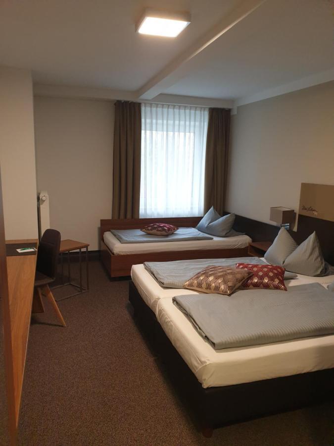Hotel Drei Lilien Vohenstrauss Esterno foto